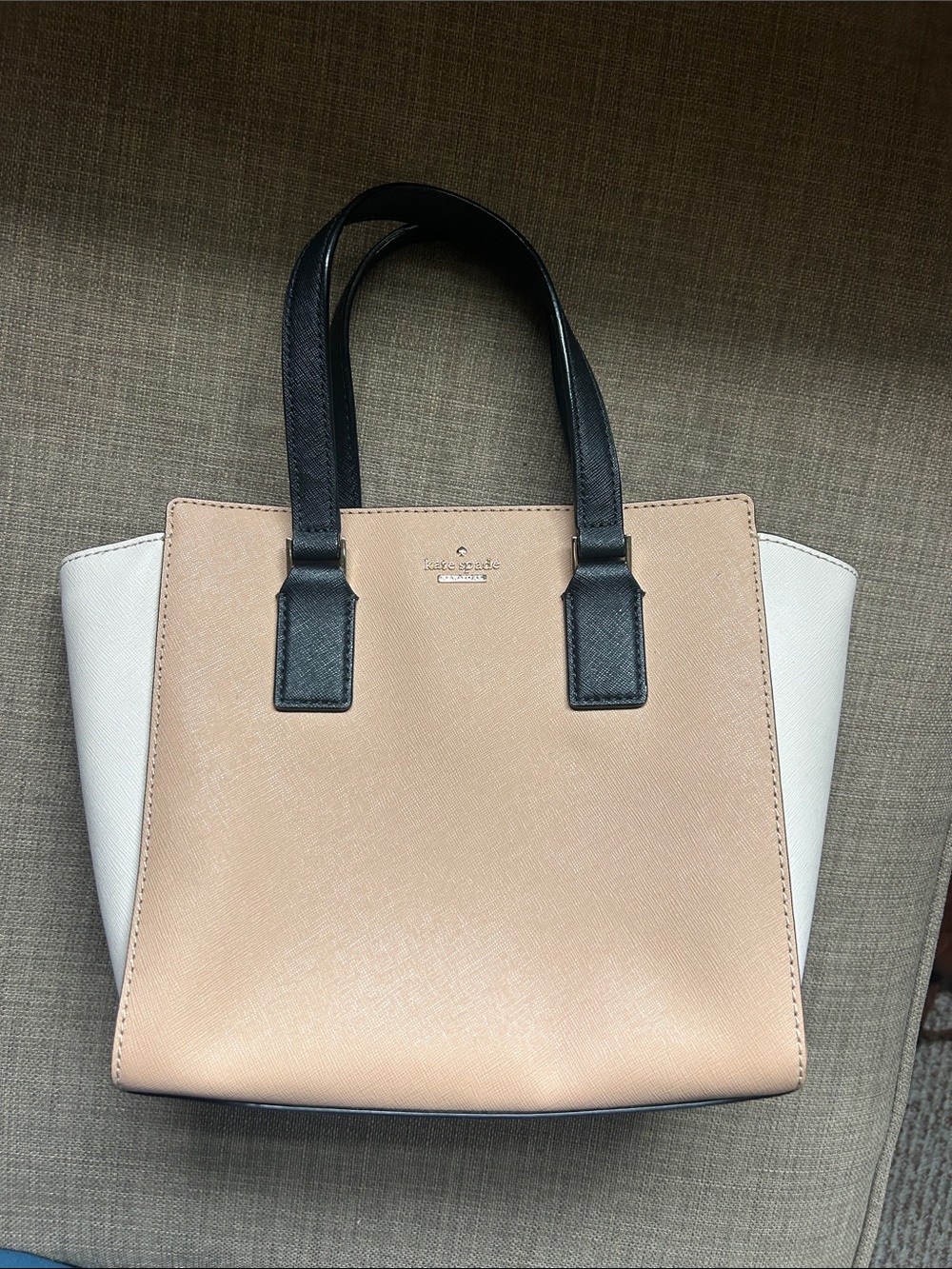 kate spade Beige, White & Black Leather Shoulder Bag